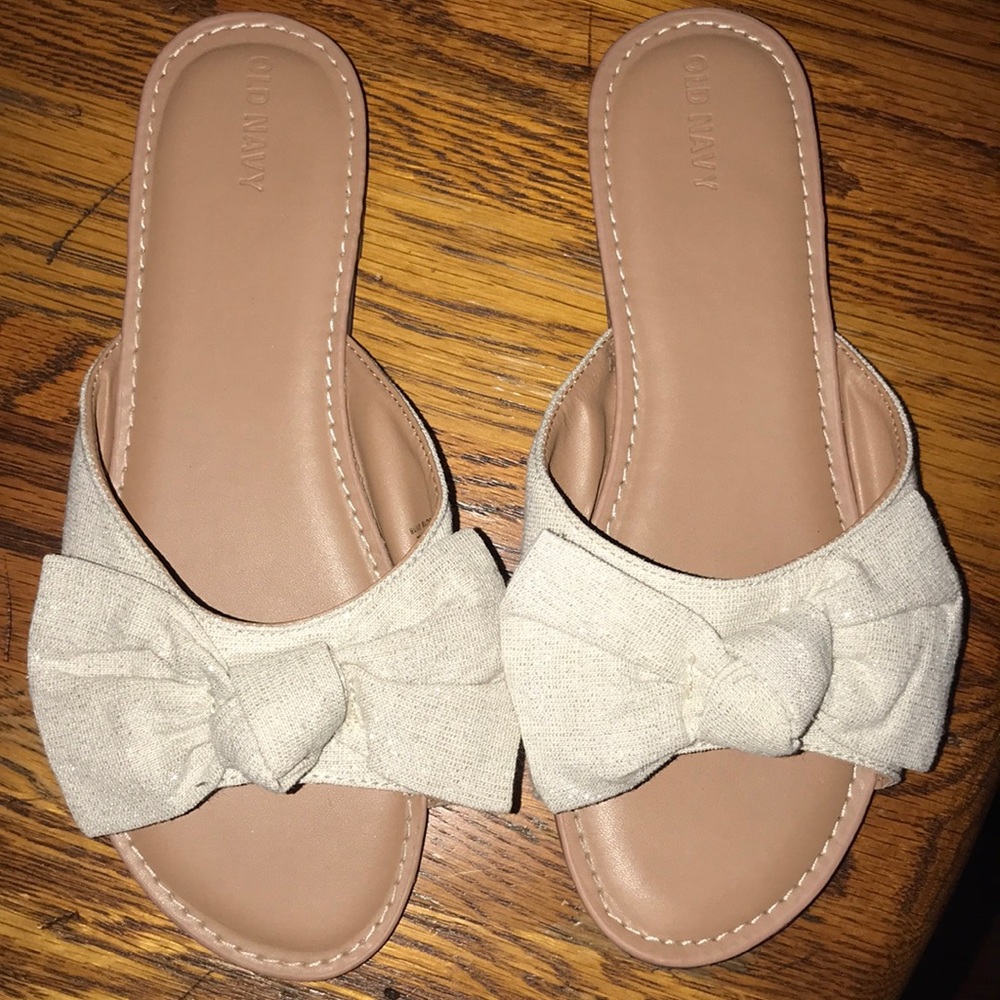 Girls tan bow sandals size 6